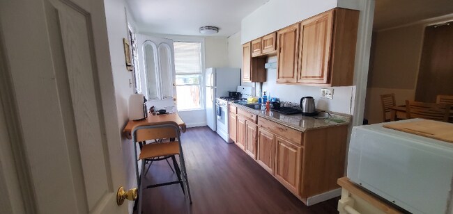 Photo - 65 Center St