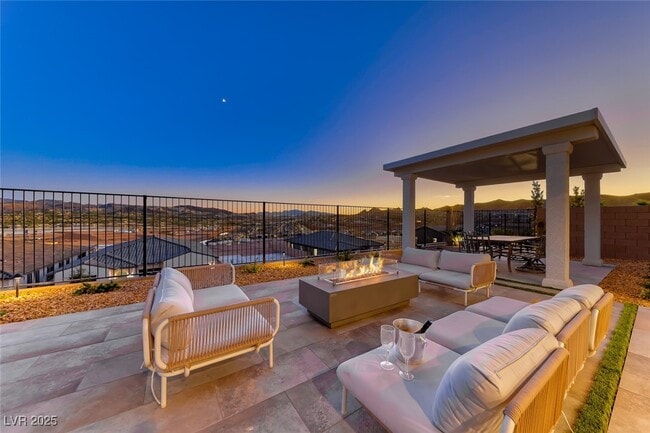 Photo - 375 Portus Delphini Ct