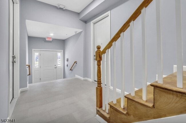 Photo - 155 Clifton Ave