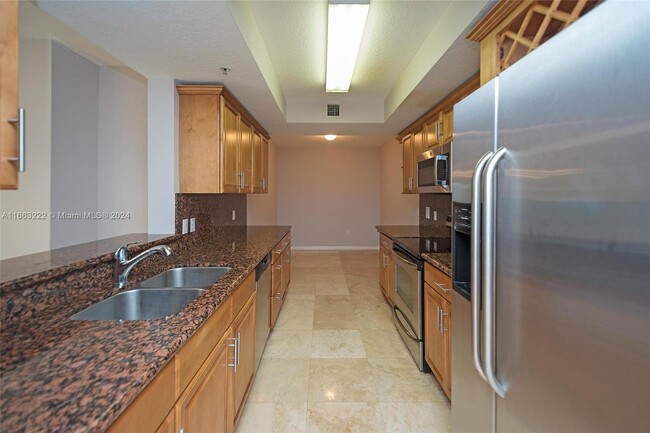 Photo - 3530 SW 22nd St Condominio Unidad 505