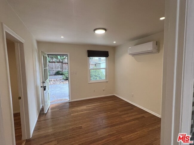 Photo - 2019 Cypress Ave.