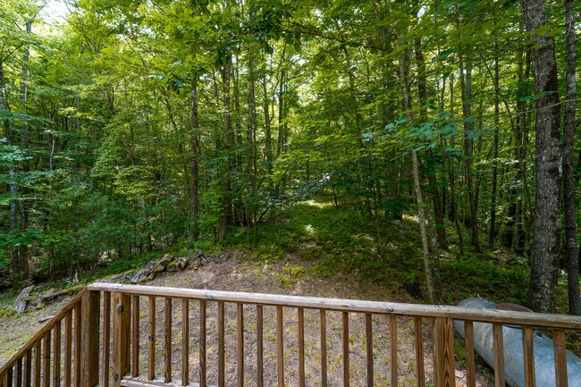 Photo - 480 Wingfield Way