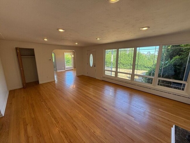 Photo - 1740 Glen Creek Rd NW