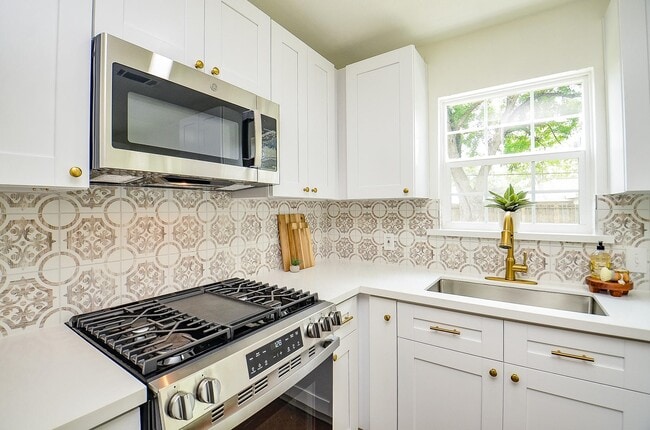 Photo - 14934 Arundel St