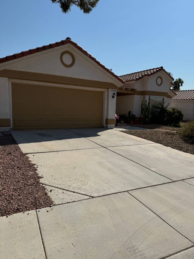 Building Photo - 5904 Alimar Dr Rental