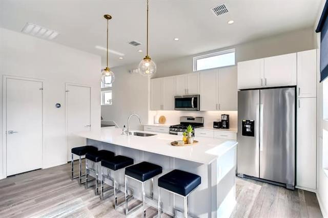 Photo - 2528 N Fitzhugh Ave