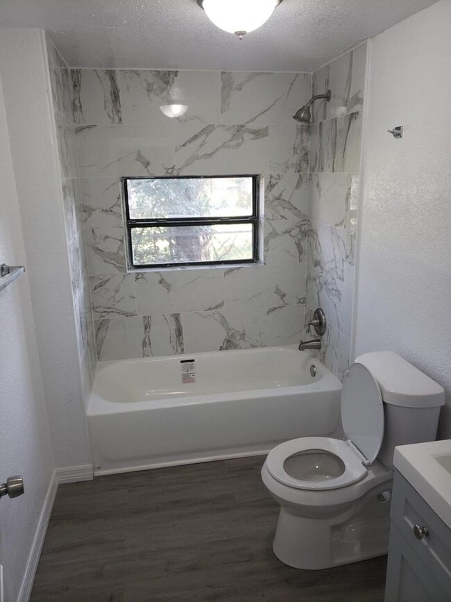 Photo - Large 4 bedroom house available!