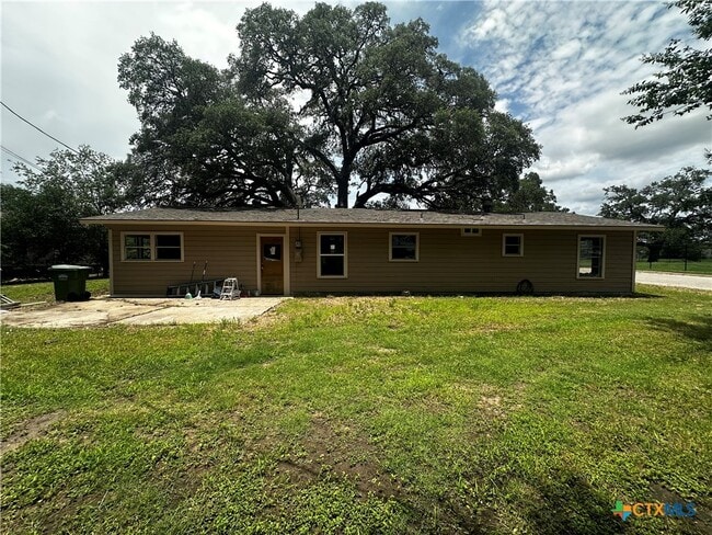 Photo - 1434 St Andrew St