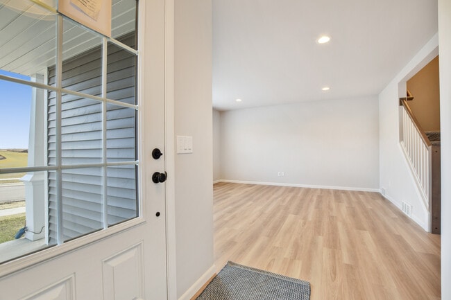 Photo - 671 Hillcrest Dr