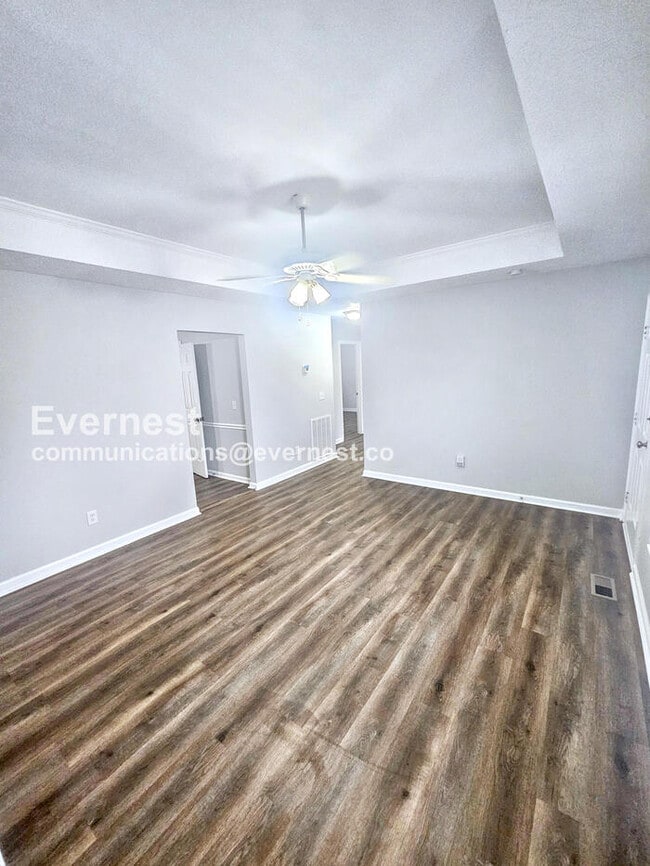 Photo - 208 Centennial Dr