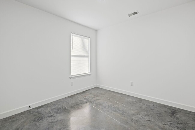 Photo - 1373-1375 COOPER ST