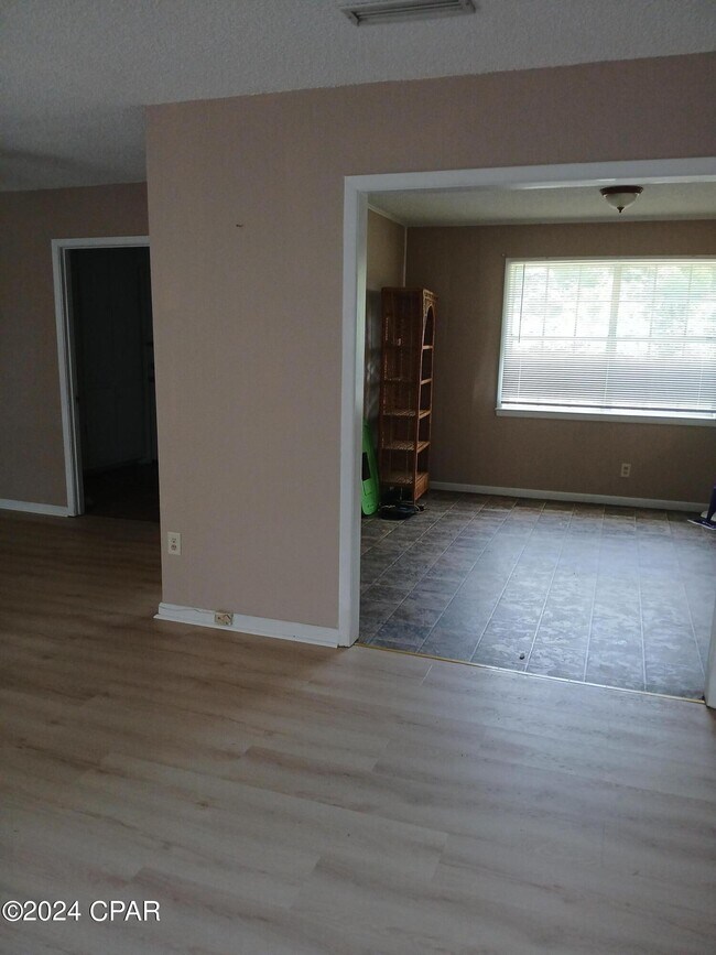 Photo - 4862 Dogwood Dr