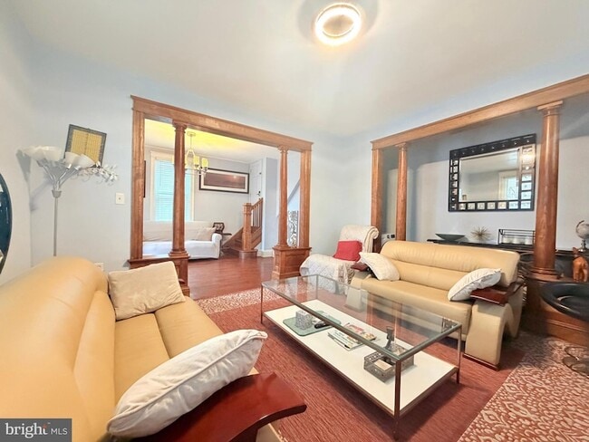 Photo - 3119 South Dakota Ave NE