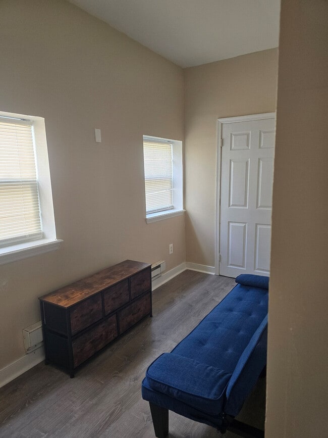 403 Elm St Unidad SI ID1623154P