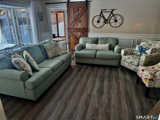 Photo - 51 Billow Rd