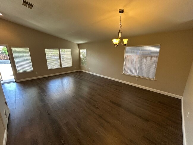 Photo - 1145 Stonecrest Dr