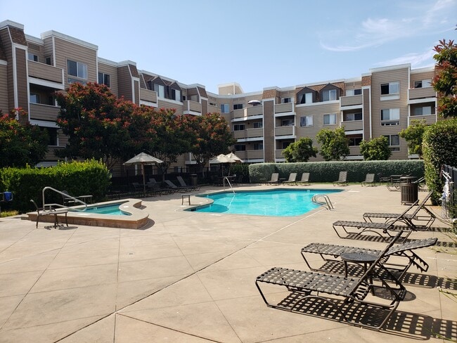 Photo - 6400 Christie Ave Unit 2119