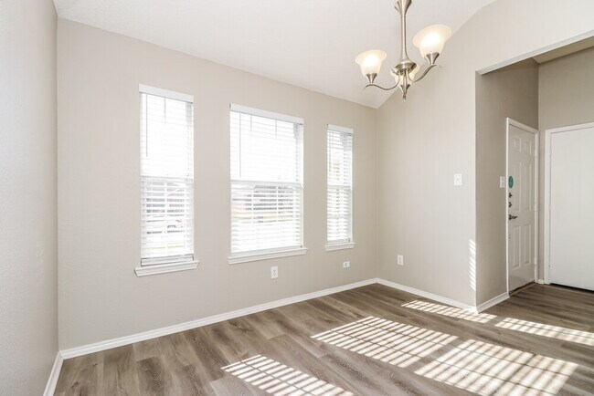 Photo - 1024 Stockton Dr