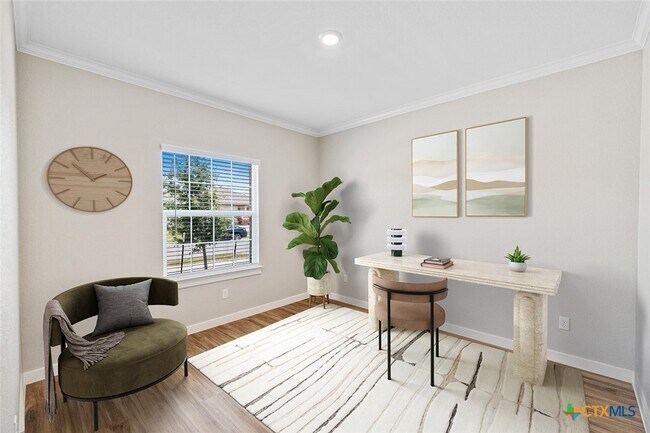 Photo - 305 Arnage Dr