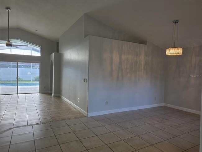 Photo - 135 S Roma Way