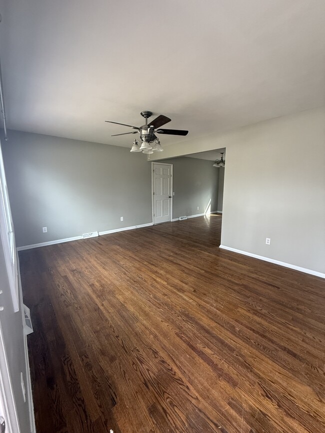 Photo - 732 E Culton St