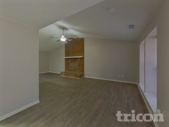 Photo - 7317 Bluff Wood Cove