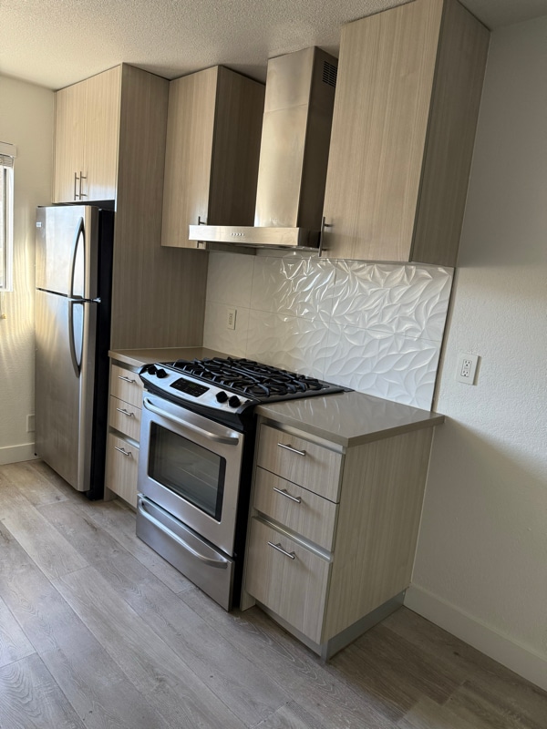 Building Photo - 11040 Hesby St Unit 108