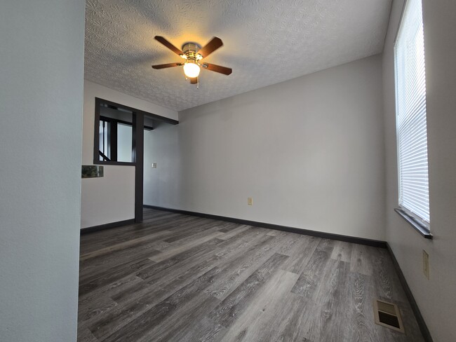 Photo - 6048 Trowbridge Way Unit 6048