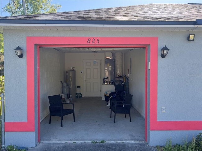 Photo - 825 Charles Ave