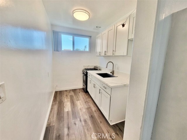 Photo - 12926 Doty Ave Apartment Unit 15