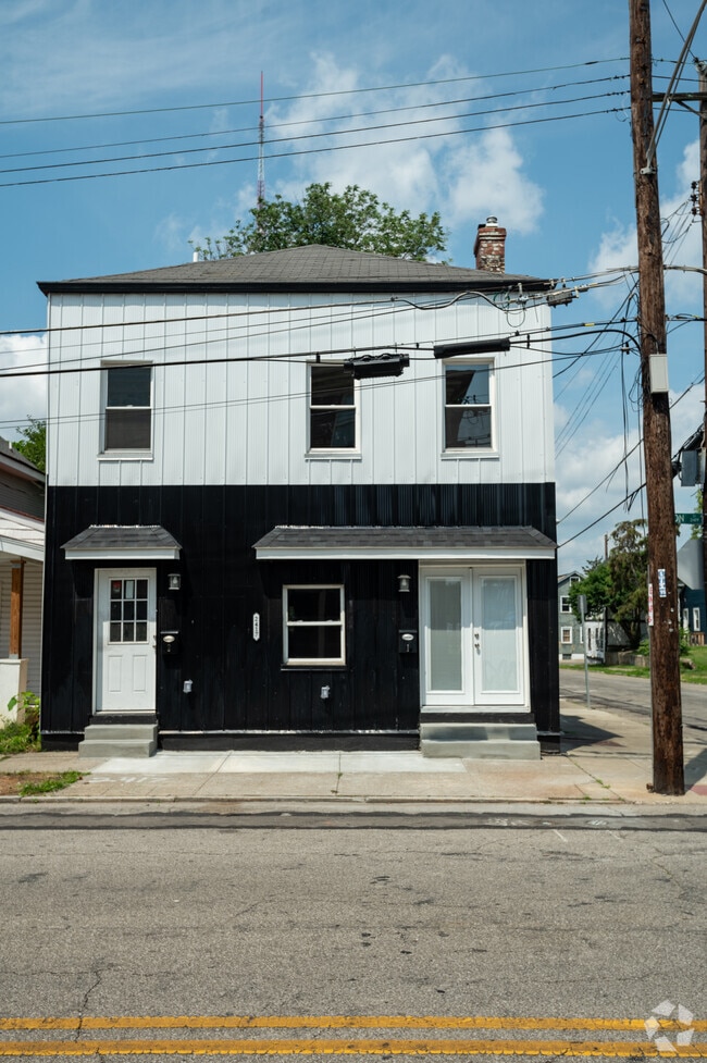 Building Photo - 2417 Kenton St Rental