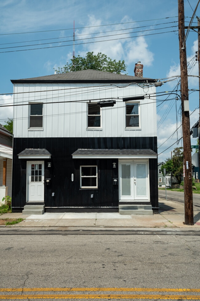 Front View - 2417 Kenton St Apartments