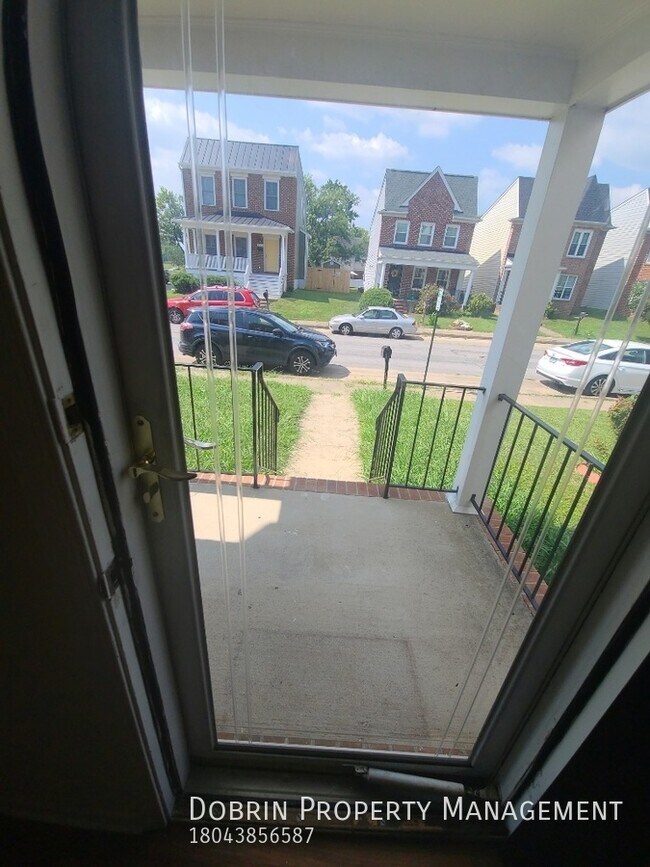 Photo - 1302 Dance St