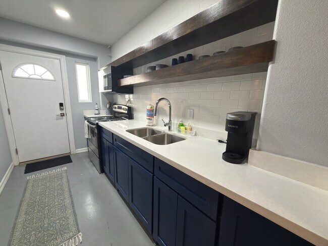 Photo - 47975 Michigan Ave Unidad Heron