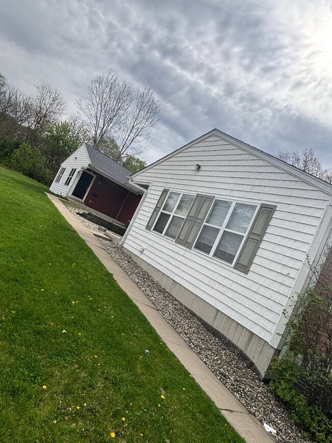 Photo - 1329 Fraternity Village Dr