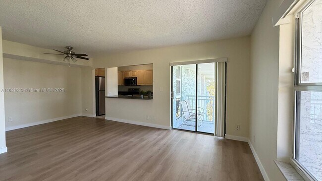 Photo - 605 S Pine Island Rd Unit 405A