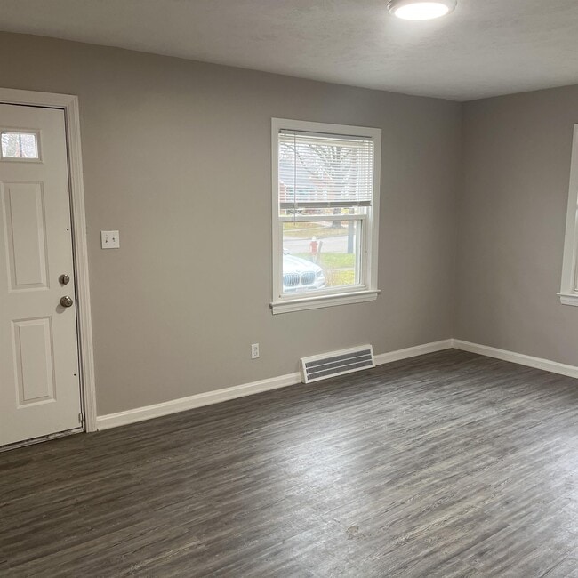 Photo - 3958 Lee Heights Blvd