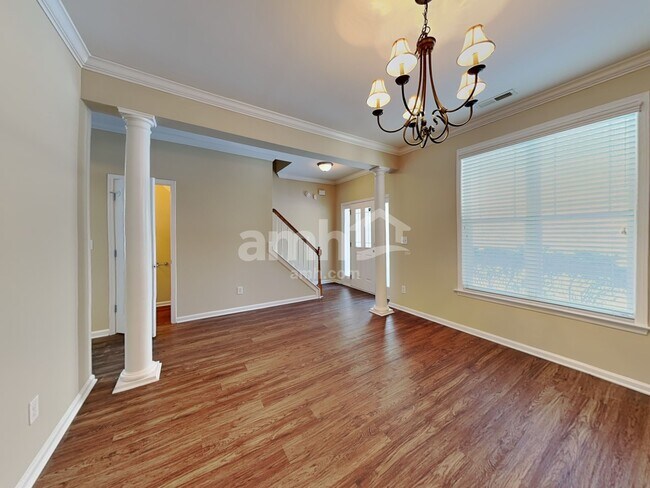 Photo - 100 Pearson Pl