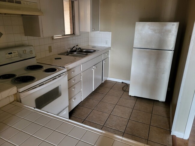 Photo - 308 N 14th St