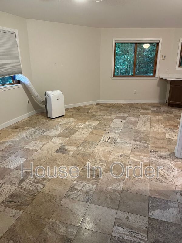 Photo - 50 Rustling Oaks Ln