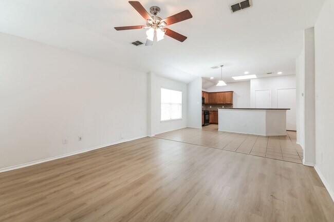 Photo - $1895  4 Bed/2 Bath/2 Garage  Ready for Move-in Home in Mustang Creek