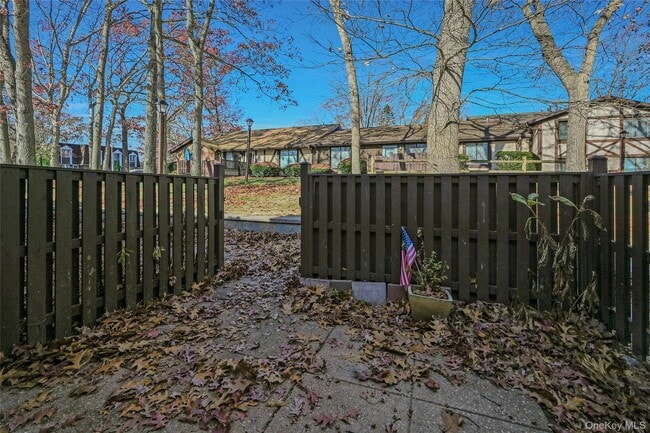 Photo - 174 Sagamore Hills Dr