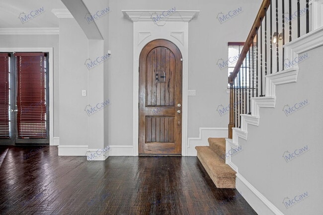 Photo - 857 N Glasgow Dr
