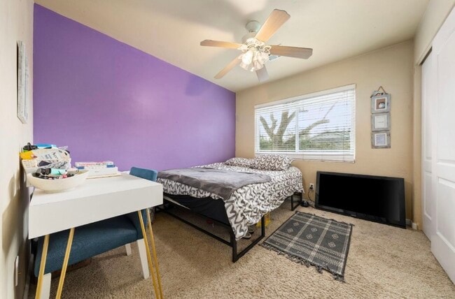 Photo - 3100 Leatha Way