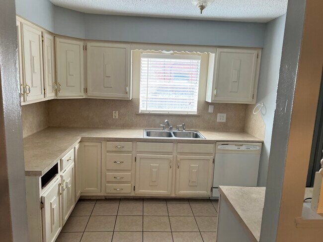 Photo - 4721 Violet Ave