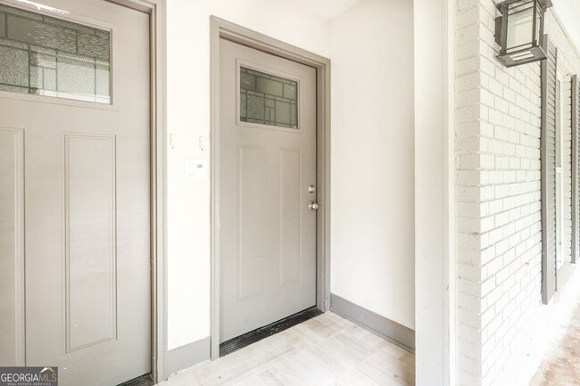 Photo - 657 Senoia Rd