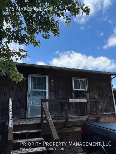 Building Photo - 176 Maple Ave Unit 3 Rental