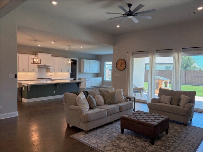 Photo - 3606 Canyon Dr