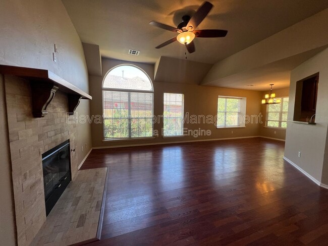 Photo - 1709 Del Simmons Dr