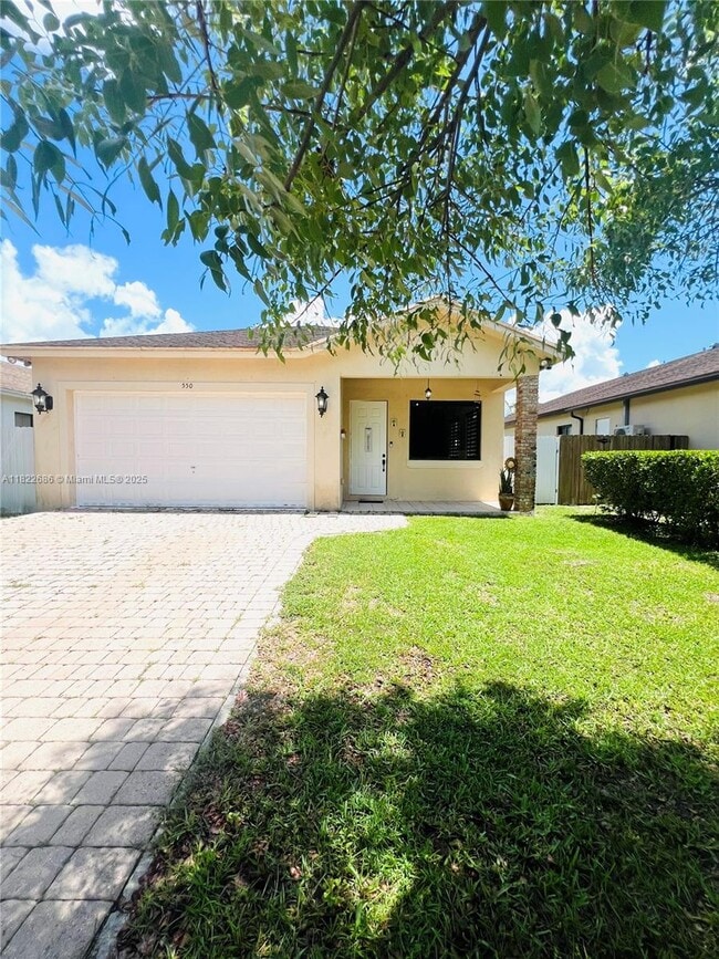 Building Photo - 550 NW 20th St Rental